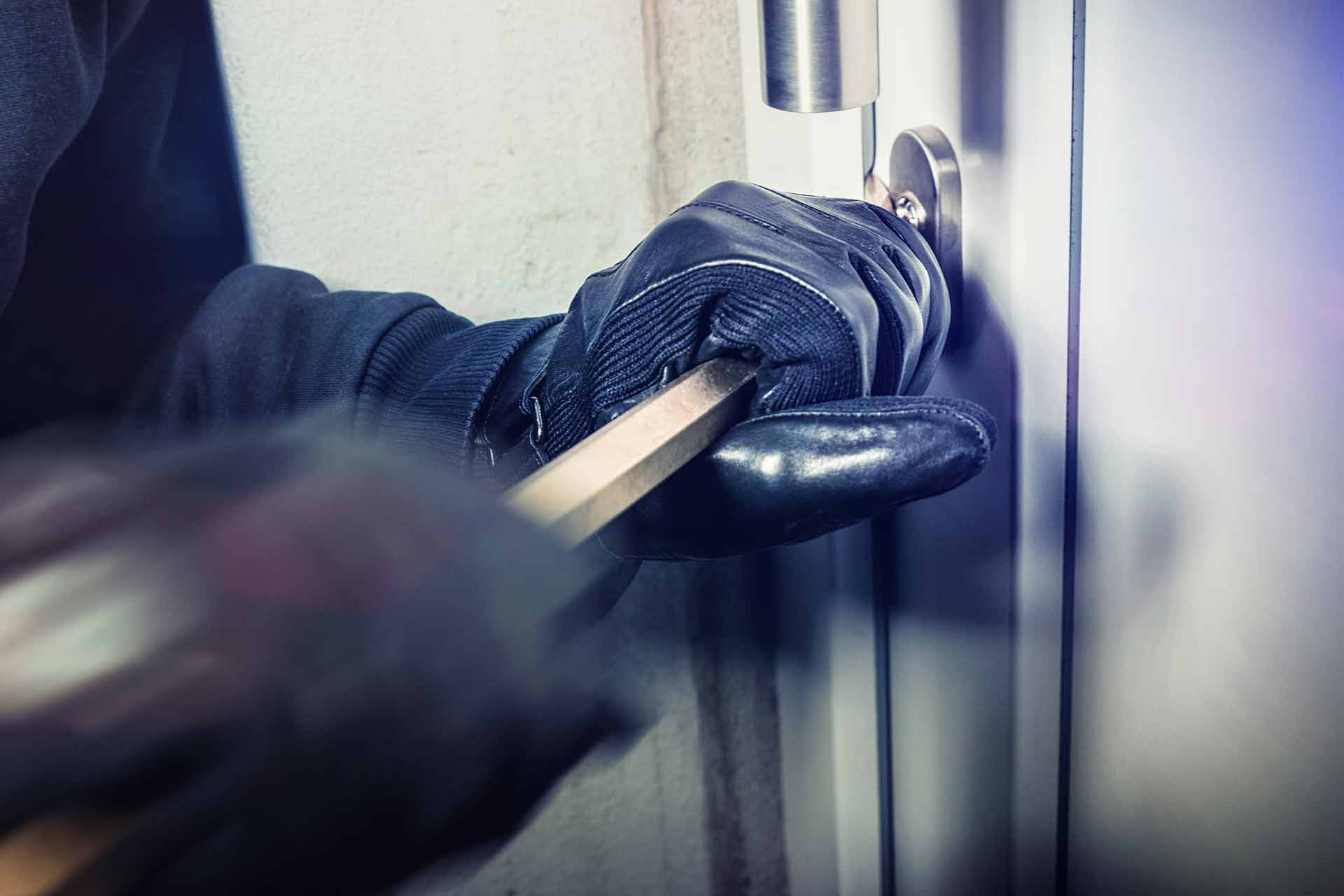 Drzwi antywłamaniowe. Antywłamaniowe drzwi wejściowe